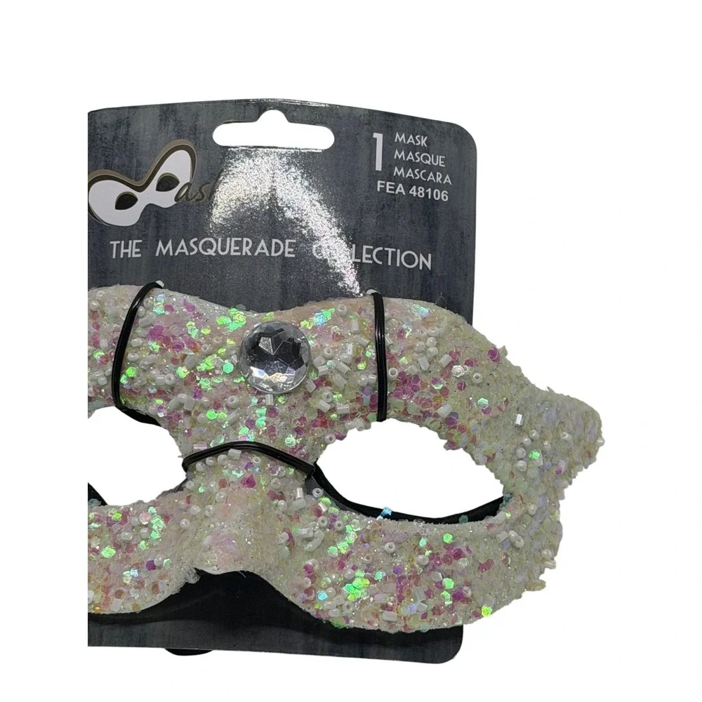 NEW Glitter Glam Masquerade Mask Pink Sequin Rhinestone Beaded Partywear Festive